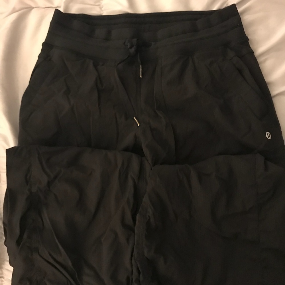 Lululemon black pants